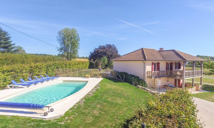 Saint-Medard-d'Excideuil House | Pavilion Stay in Dordogne