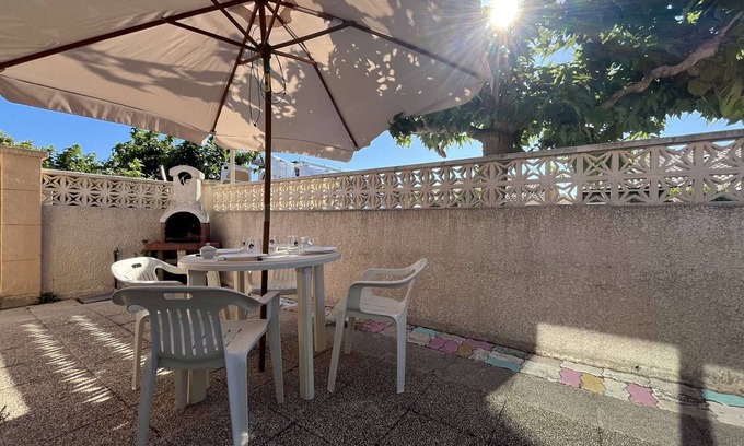 Les Ayguades House | Pavilion with Sunny Terrace, Parking - Gruissan