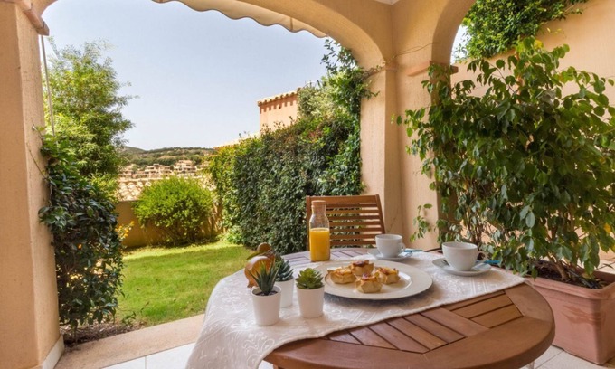 Villasimius Apartment | PAVONCELLE - Apartment in Villasimius with private garden, near the sea