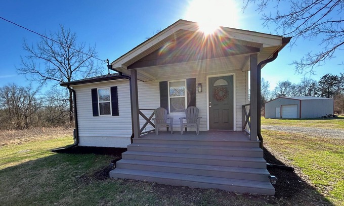 Lewisburg Other | Peace Creek Cottage on 7+ acres