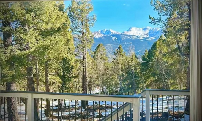 Woodland Park House | Peace In The Pines Charming 2 Bedroom Home Woodland Park WiFi Treadmill Hot Tub