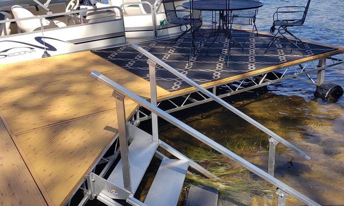 Eagle River House | Peace, Privacy and a Pontoon! No steps in home or to water!