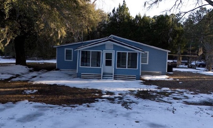 Huger House | Peaceful 3-Bedroom Retreat in Huger, SC – Gateway to the Lowcountry