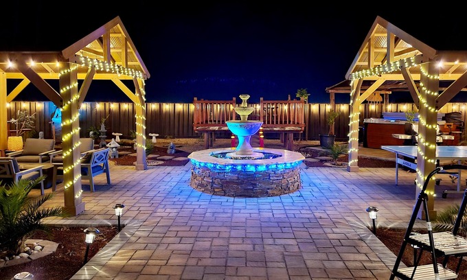 Tracy House | Peaceful 4BR-3BA Villa w/Club-House+Pool Spa Deck Garden