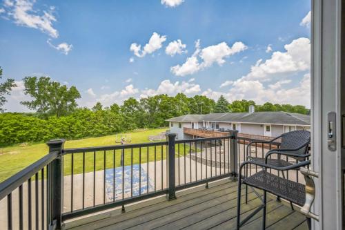 Grass Lake Apartment | Peaceful 4BR Barn Loft Escape