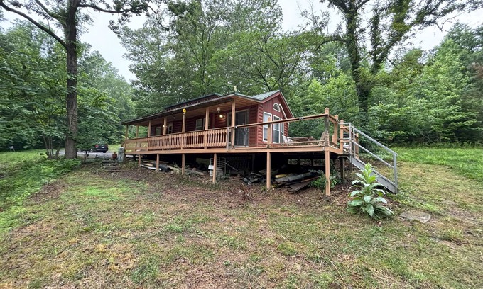 Chickamauga Lake Cabin | Peaceful and Secluded setting
