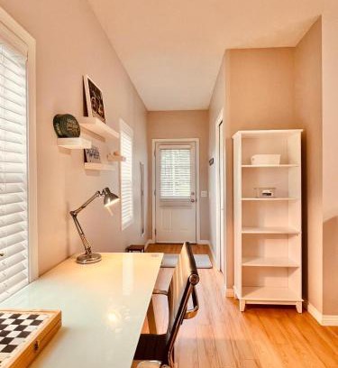 North Glenmore Apartment | Peaceful, charming and cosy independent and private suite with kitchen and bathroom in desired north Glenmore - perfect for any stay