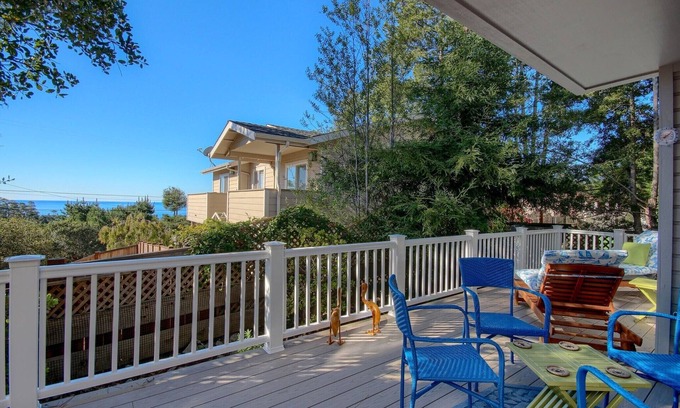 Marine Terrace House | Peaceful & Charming Cambria Beach Home With Ocean View Deck