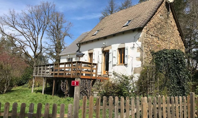 Auriac House | Peaceful Countryside Home