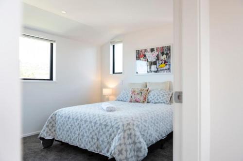 Lower Hutt House | Peaceful Escape at Biddle Cres