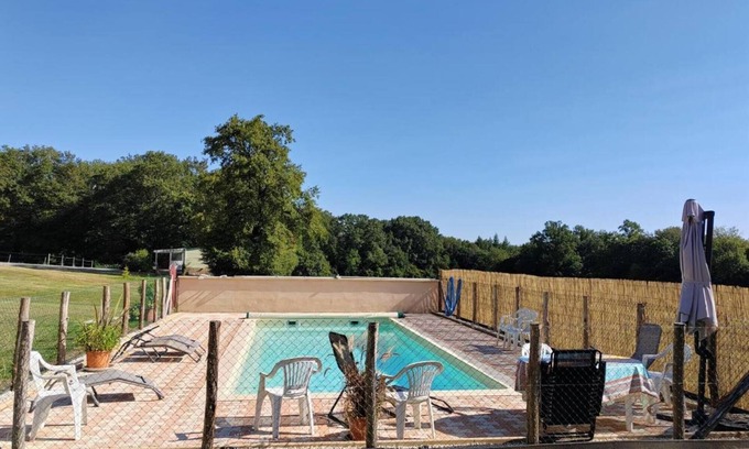 Chalais Cottage | Peaceful Family Getaway in Nature with Shared Pool and Activities