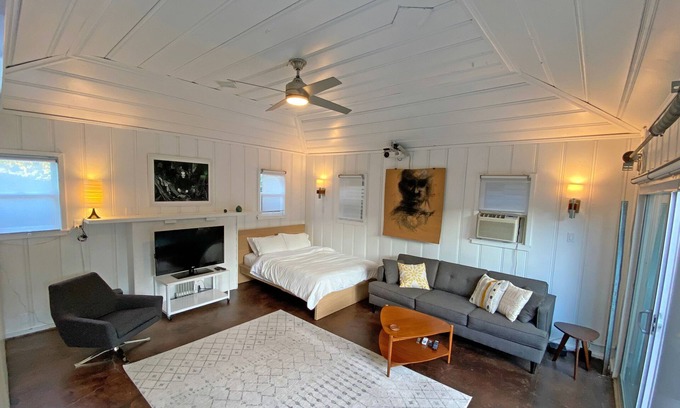 Atwater Village House | Peaceful Getaway in the Heart of Atwater Village