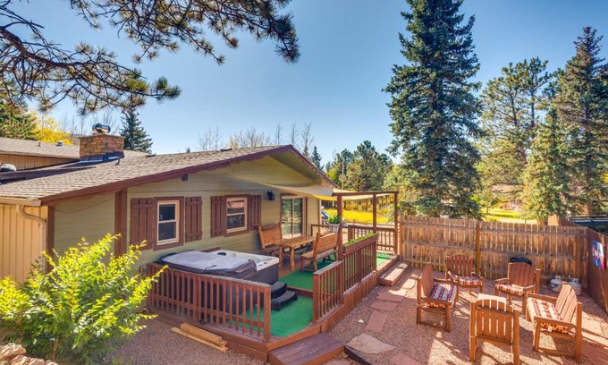 Woodland Park House | Peaceful Getaway with Private Hot Tub and Mtn Views!