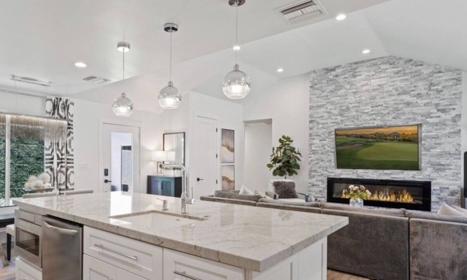 Scottsdale House | Peaceful, Happy Home in Scottsdale w/ close proximity