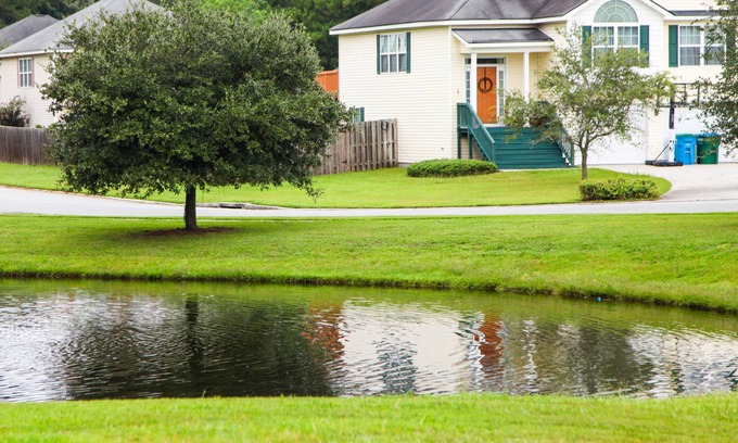 Port Wentworth House | Peaceful House- Lakshore subdivision + kiddie park @ Fountain view