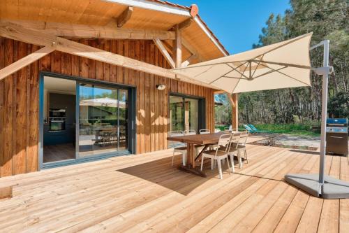 Sanguinet House | Peaceful house on the edge of a forest