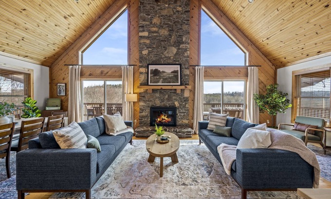 Mammoth Cave House | Peaceful KY Getaway, Winter Nights by the Fire, Spacious & Clean, Near MCNP