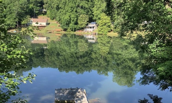 Asbury Cabin | Peaceful Lake Retreat