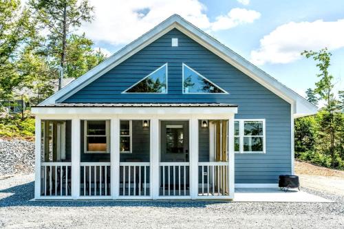 Sullivan House | Peaceful Lakeside Cottage with Fire Pit & Acadia Views near Flanders Pond, Sullivan, Maine