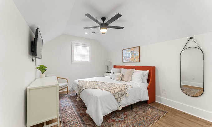 Norcross House | Peaceful & Modern Historic Norcross Home