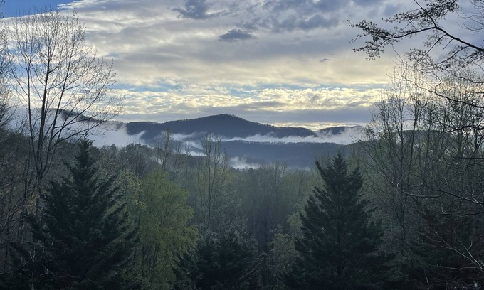 Dahlonega Cabin | Peaceful Mountain Getaway