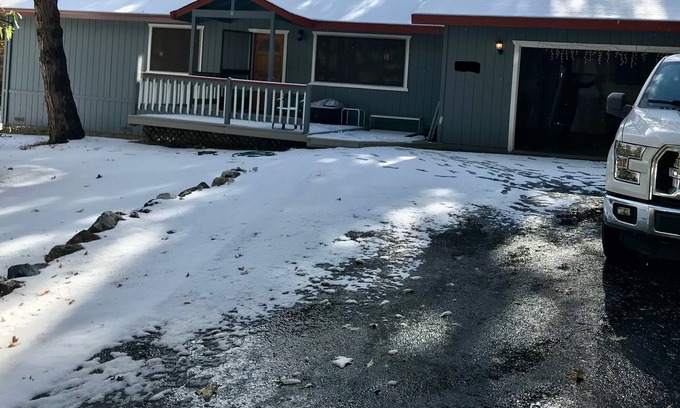Apple Hill House | Peaceful mountain home- Minutes To Sly Park/Jenkinson Lake and Apple Hill