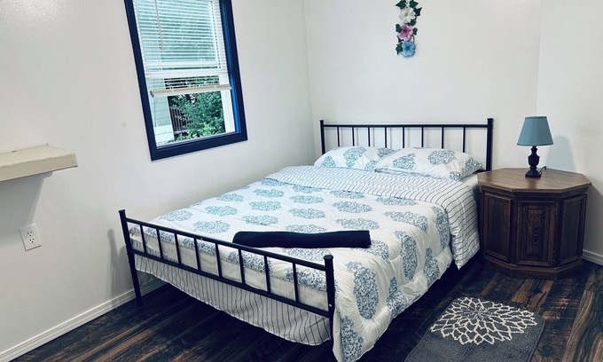 Cheektowaga House | Peaceful Nest.nSpacious 4-bedroom house in cool Buffalo with WiFi, AC
