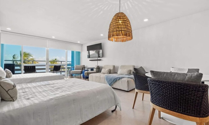 Las Croabas Apartment | Peaceful Oceanfront Apt with Pool at Marina Lanais
