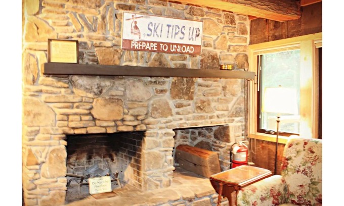 Champion Cabin | Peaceful private cabin for relaxing!