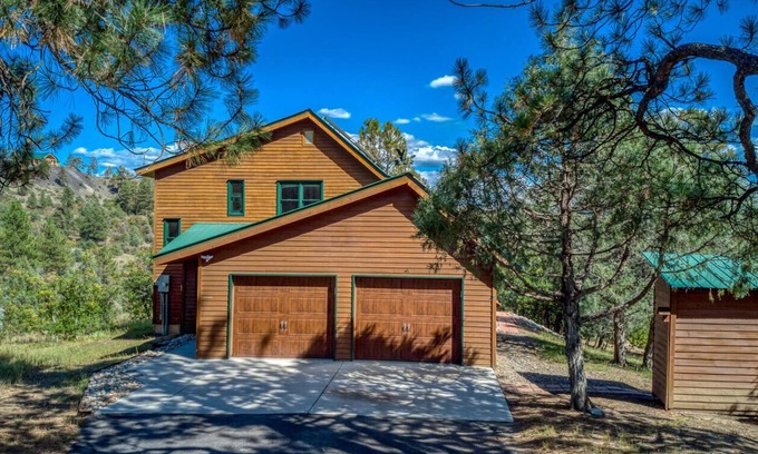 Pagosa Meadows IV House | PEACEFUL & PRIVATE 6+ ACRE PROPERTY WITH OUTSTANDING MOUNTAIN VIEWS!