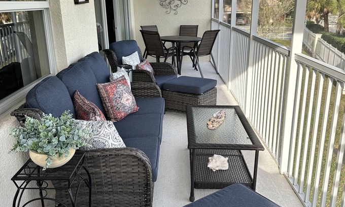 Braden River House | Peaceful & Quiet 2bed/2bath condo, on 1st green, pool, tennis/pickle ball & golf