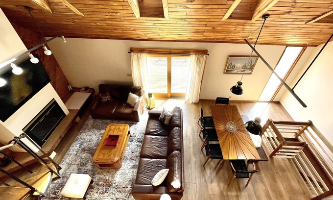Thornton House | Peaceful Relaxing Lodge in Waterville Valley