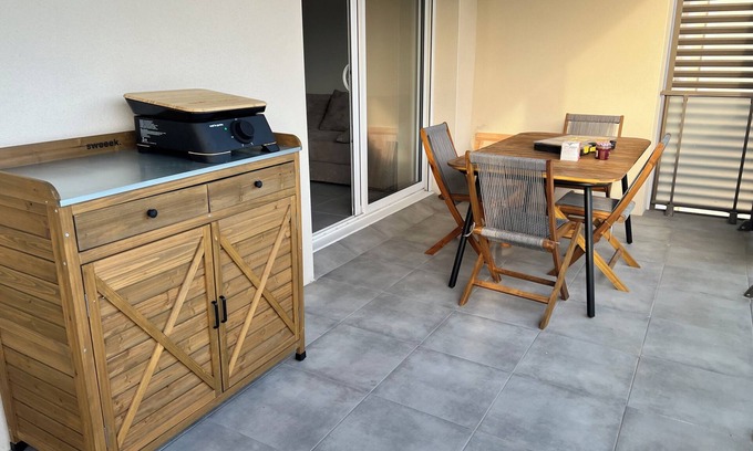 Vias Apartment | Peaceful seaside apartment