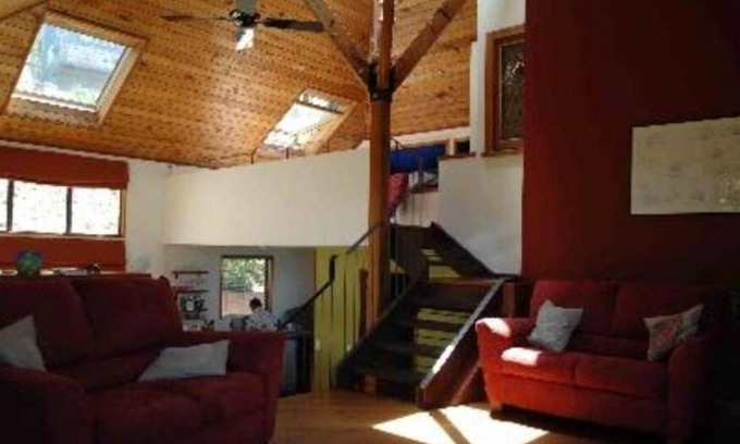 Sunshine Bay House | Peaceful with great views and handy to town