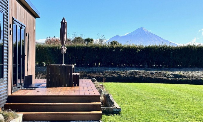 Stratford House | Peachy on Pembroke - Everything and more, stunning mountain view