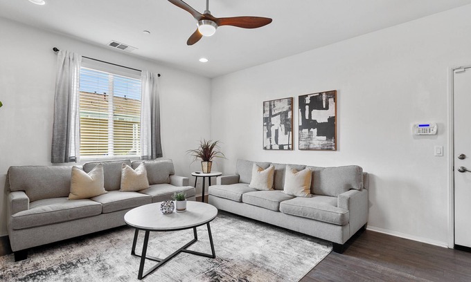 Mira Loma Condo | Peacock Court Sanctuary Elegant 3BR Home in Eastvale, CA 30-Day Min Stay #42123