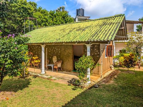 Tangalle House | Peacock Family Stay