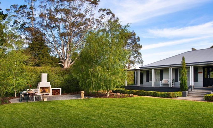 Trentham House | Peahen House - Trentham Luxury
