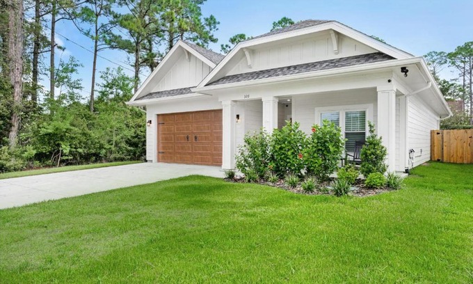 Inlet Beach Heights House | Pearl Flamingo