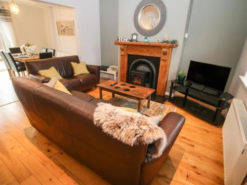 Kenmare House | Pebble Lodge
