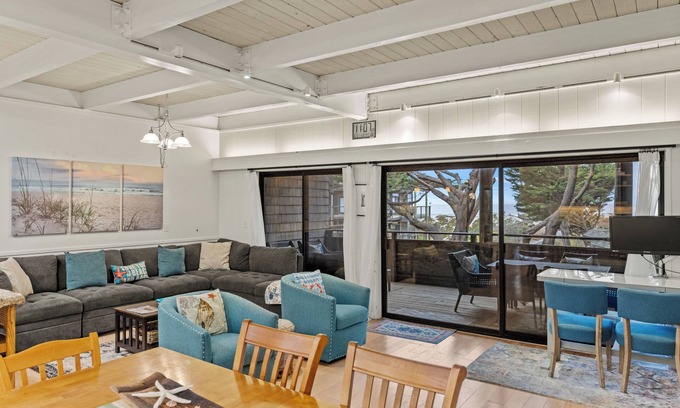 La Selva Beach House | Pelican 87: Beach Living at its Best