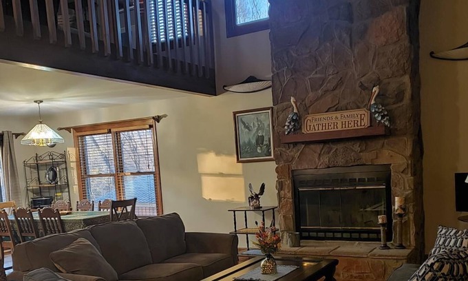 Cadiz House | PELICAN COVE AT LAKE BARKLEY
