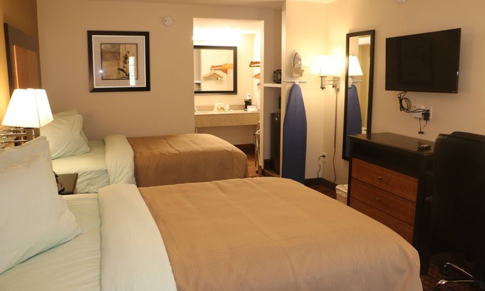 Gonzales Hotel | Pelican Inn