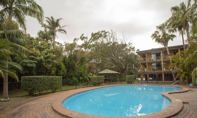 The Entrance North Apartment | PELICAN PLACE OASIS