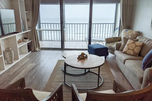 Indian Rocks Beach Apartment | Pelican's Cove 402