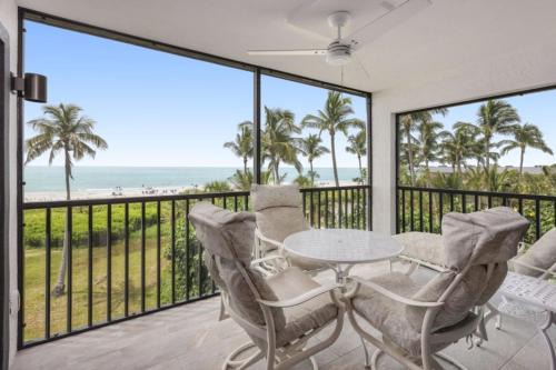 Sanibel Apartment | Pelicans Roost 301 condo