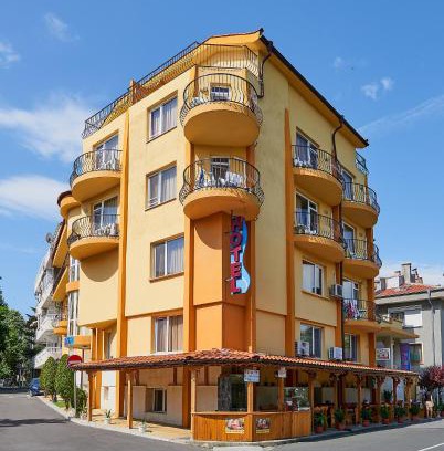 Old Town Hotel | Peneka Hotel