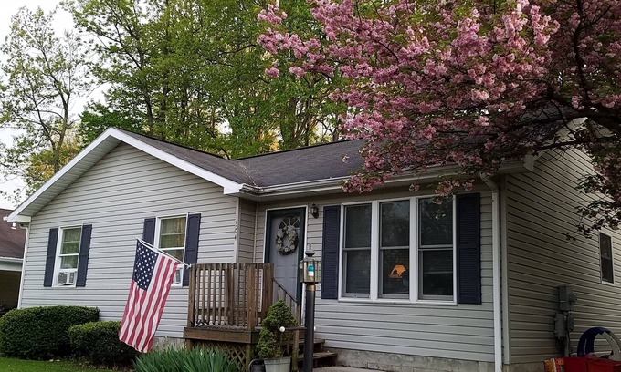 State College House | Penn State Football Rental-Close to I-99, Rt 322 and 5 miles to Stadium