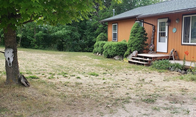 Charlevoix House | Penny's Place Near the Lake- Quiet Rural House, Conviently located with big yard