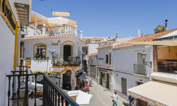 Nerja City Centre House | Pensión Sevillano